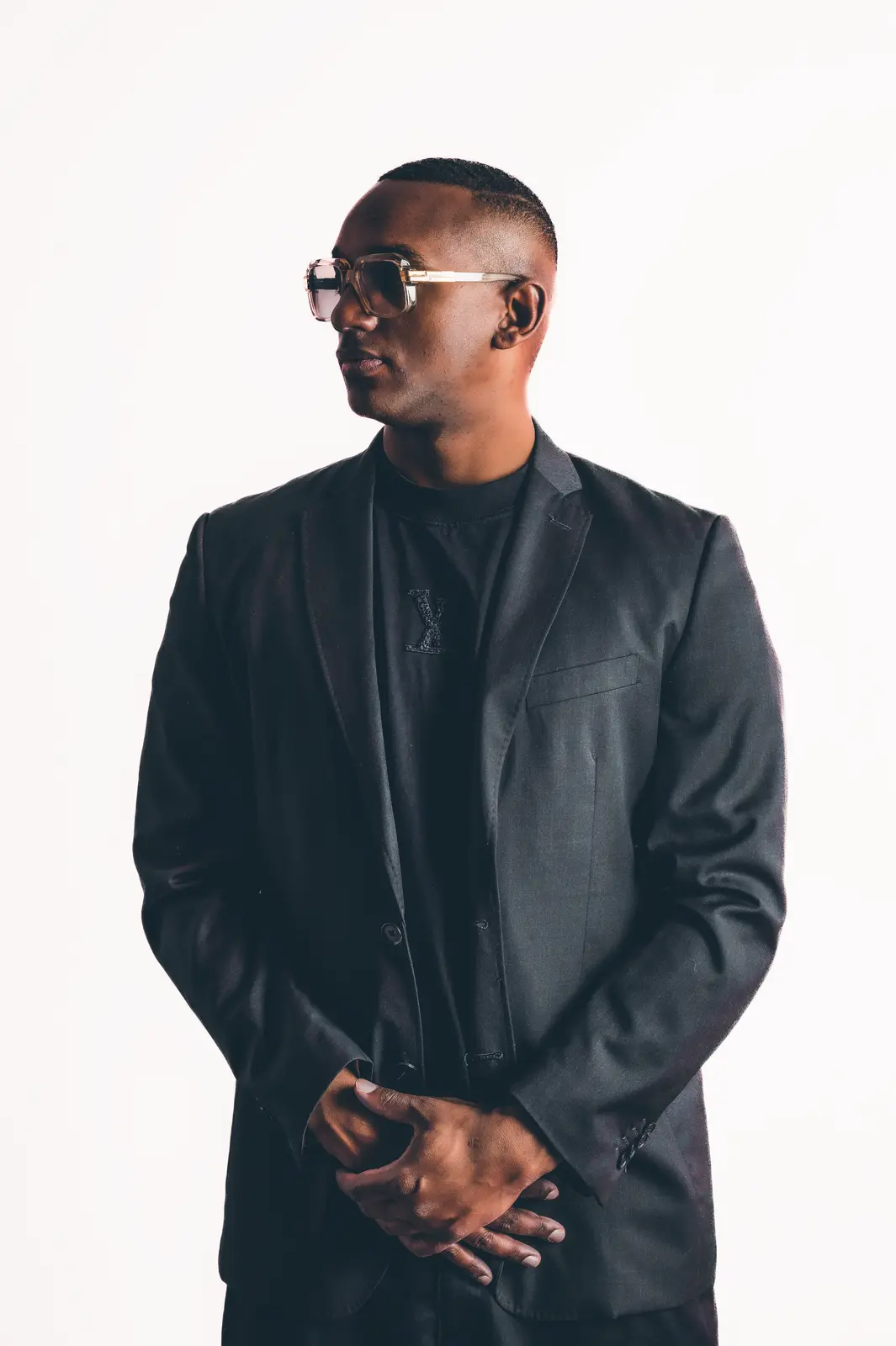 Hurrican&nbsp;X in a black jacket, studio portrait